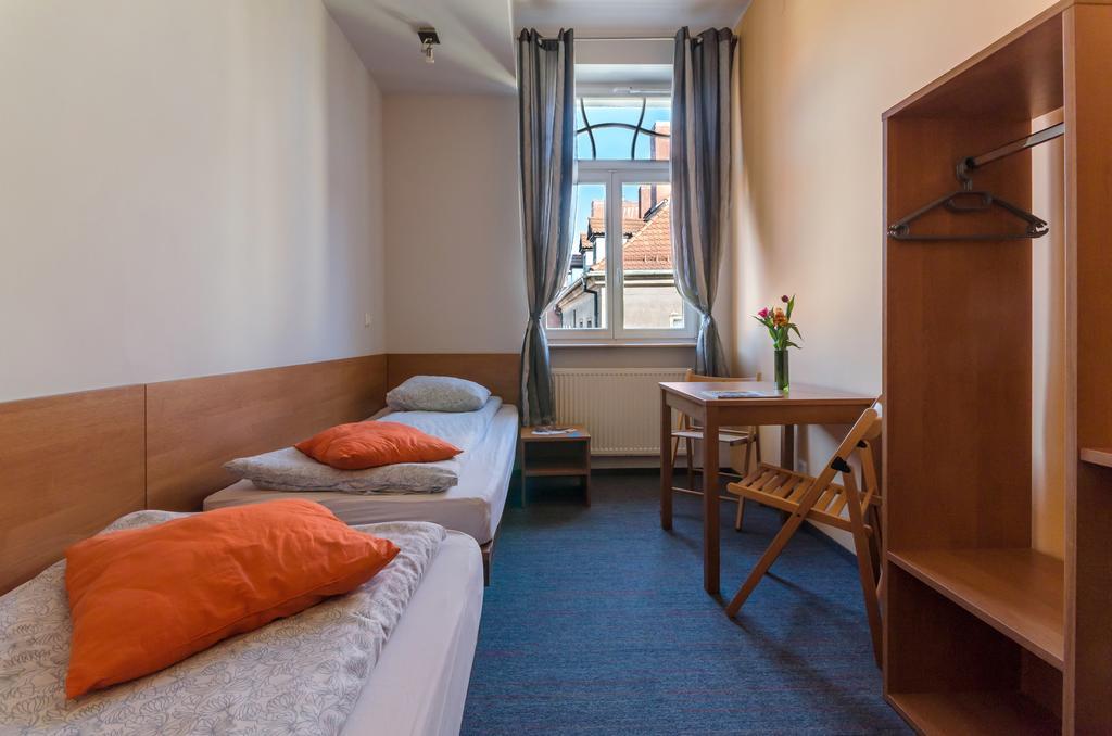 Hill Inn Poznaň Exteriér fotografie