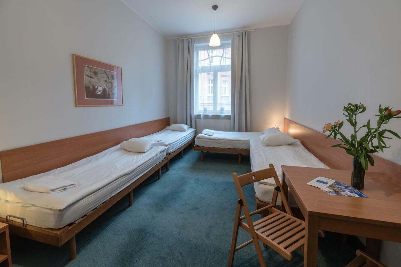 Hill Inn Poznaň Exteriér fotografie